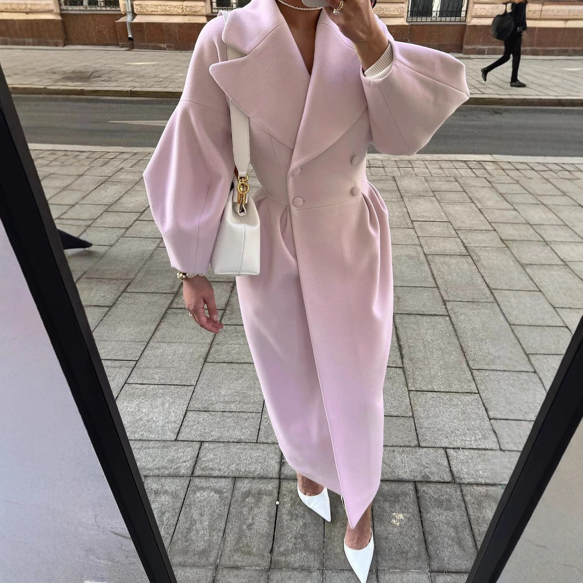 Damen Trenchcoat mit asymmetrischem Schlitz und puffärmeligen Details Stalluxe