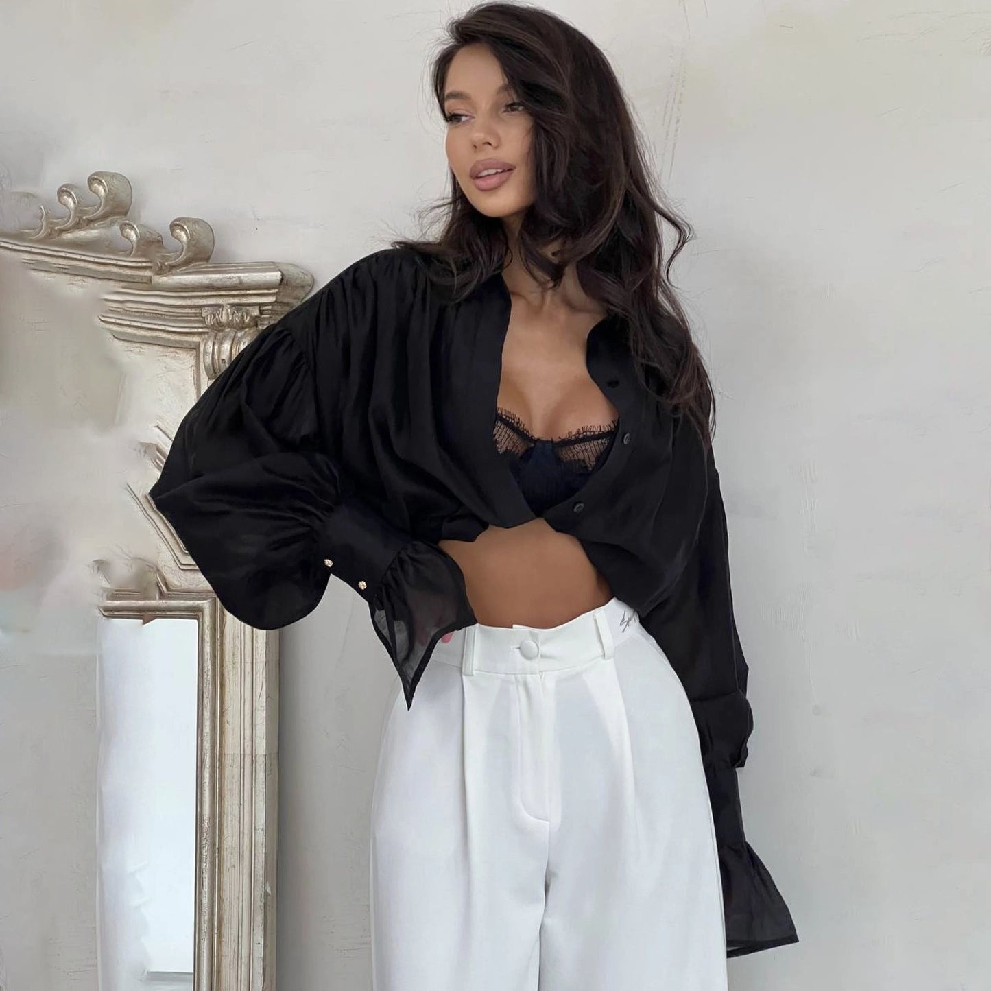 Damen Elegante Bluse mit überschnittenen Schultern und voluminösen Ärmeln Stalluxe