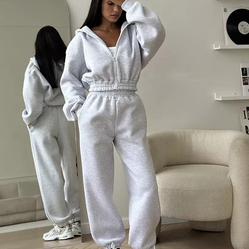 Damen modischer Sweatanzug mit voluminösen Ärmeln und hohem Kragen Stalluxe