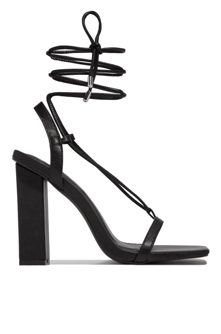 Damen Elegante High Heel Sandalen mit multifunktionalen Riemen Stalluxe