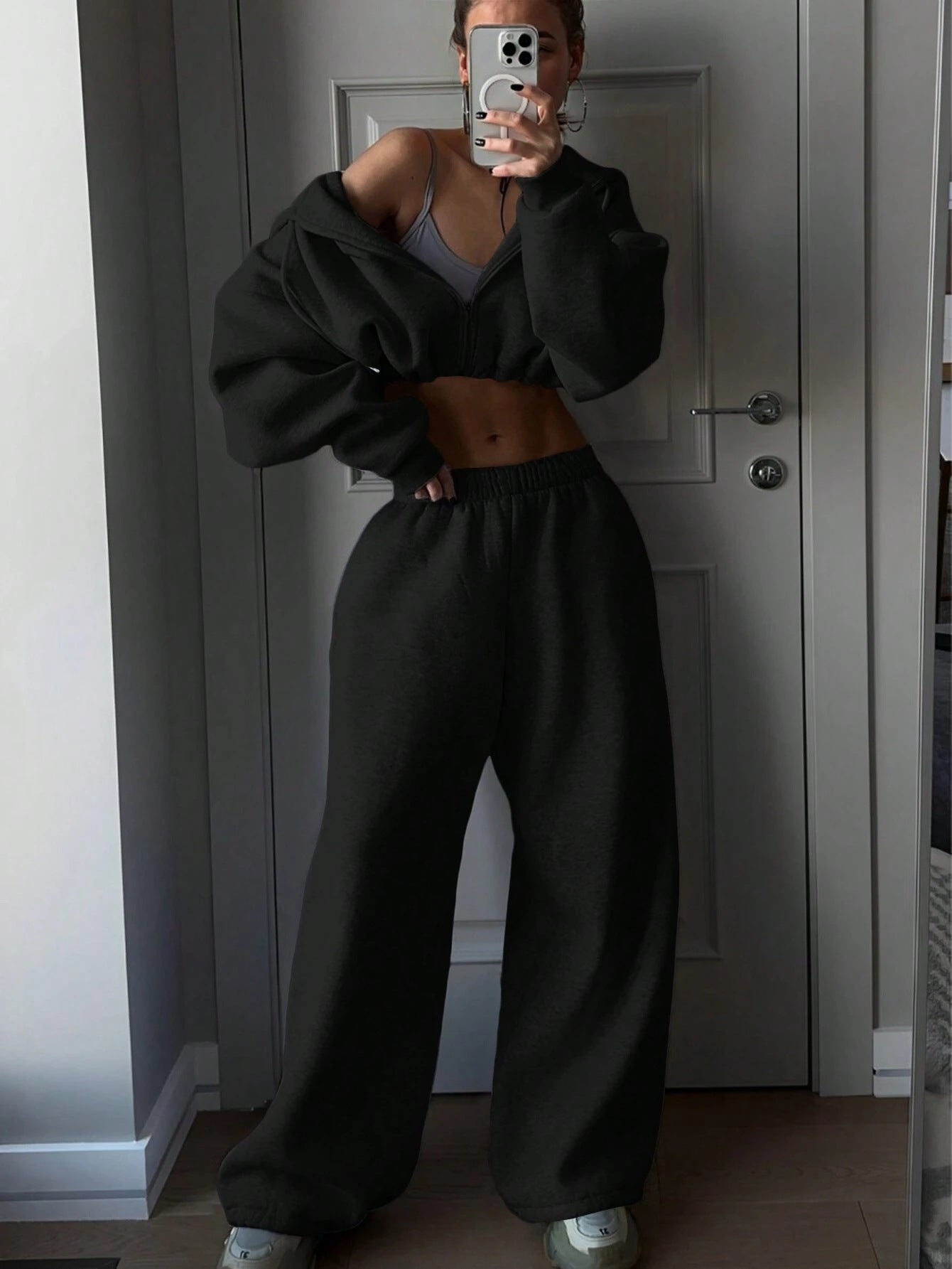 Damen lässiger cropped Kapuzenpullover und weite Jogginghose Set Stalluxe