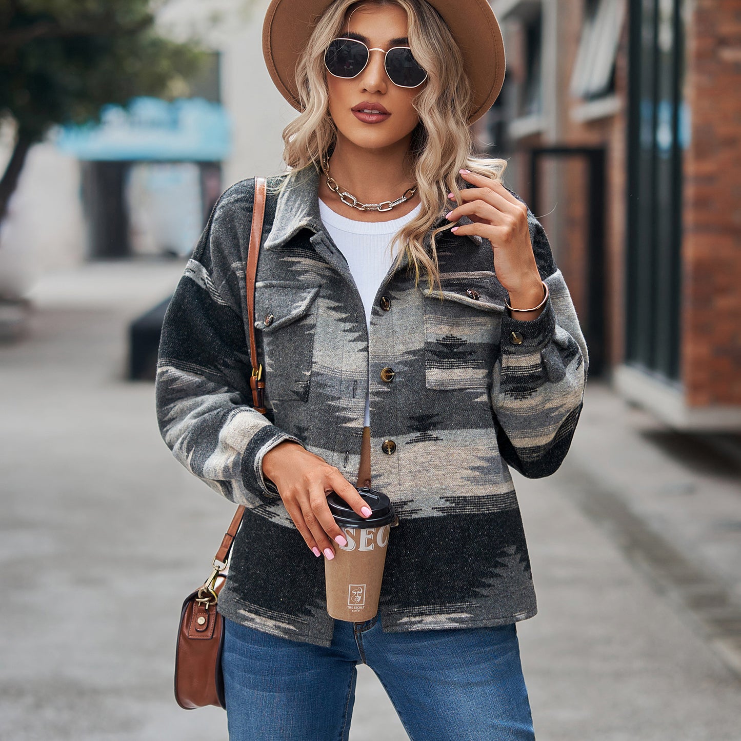 Damen Overshirt aus hochwertigem Wollmix mit modischem Muster und praktischen Taschen Stalluxe