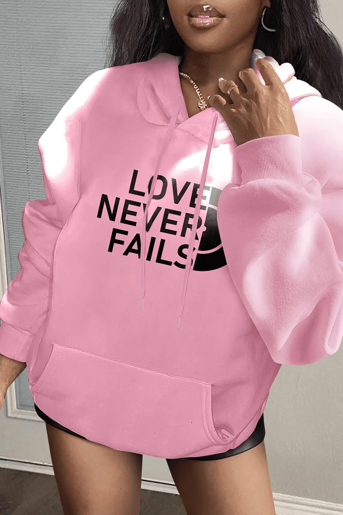 Damen Hoodie mit motivierendem Aufdruck und praktischem Kängurutaschen-Design Stalluxe