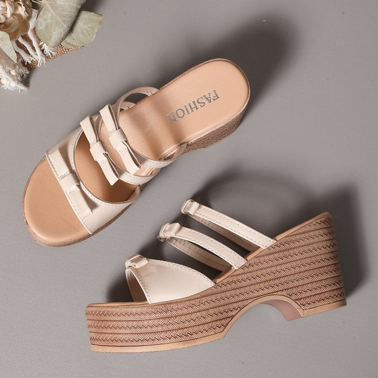 Damen Wedge-Pantoletten mit modischen Riemen und komfortablem Fußbett Stalluxe