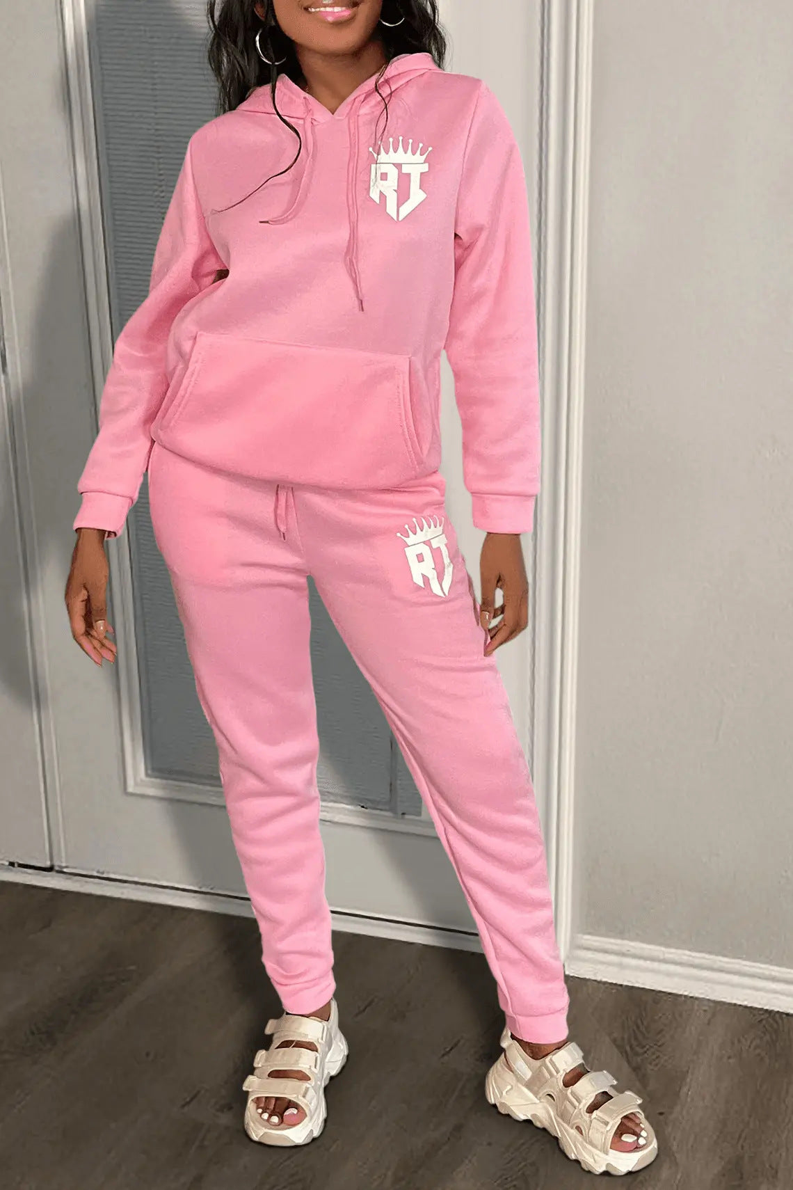 Damen kuscheliges Hoodie- und Jogginghose-Set mit praktischem Kängurutaschen-Design Stalluxe