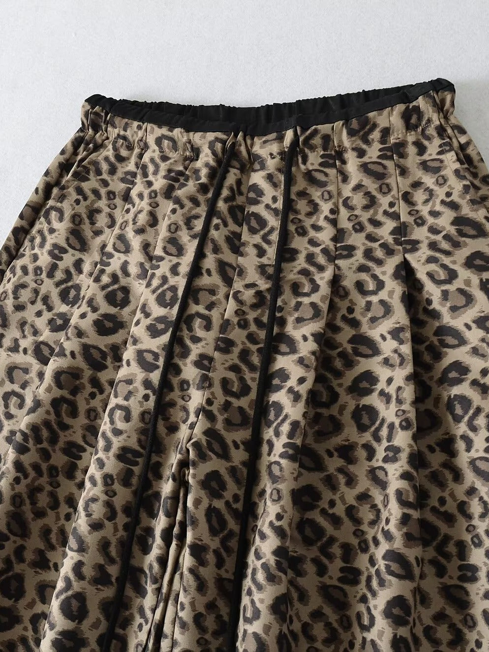 Damen Trendige weite Leoparden-Hose mit elastischem Bund und Bindegürtel Stalluxe