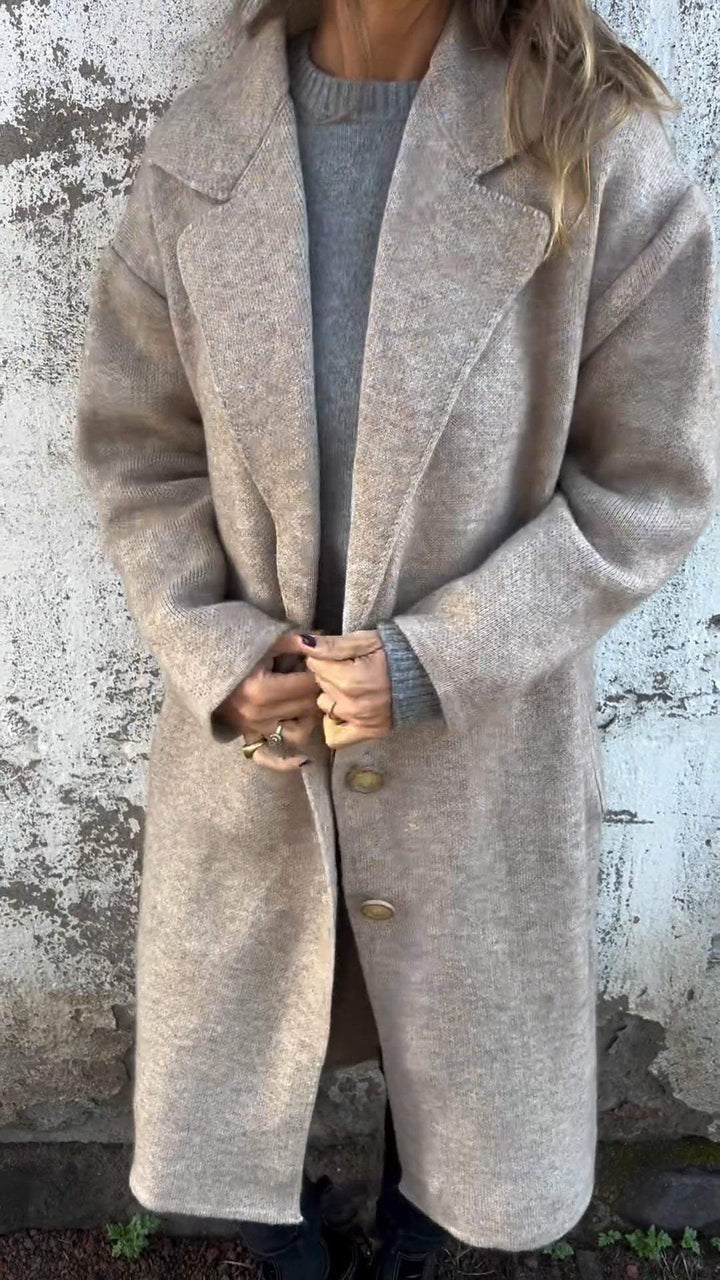 Damen Wollmantel mit modernem Schnitt und großen Knopfdetails Stalluxe