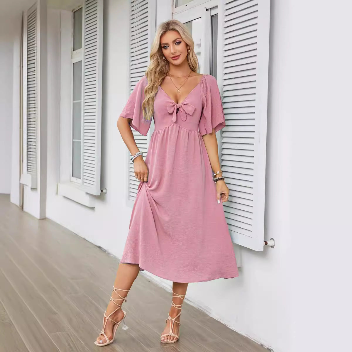 Damen luftiges Maxikleid mit nostalgischem Knotendesign Stalluxe