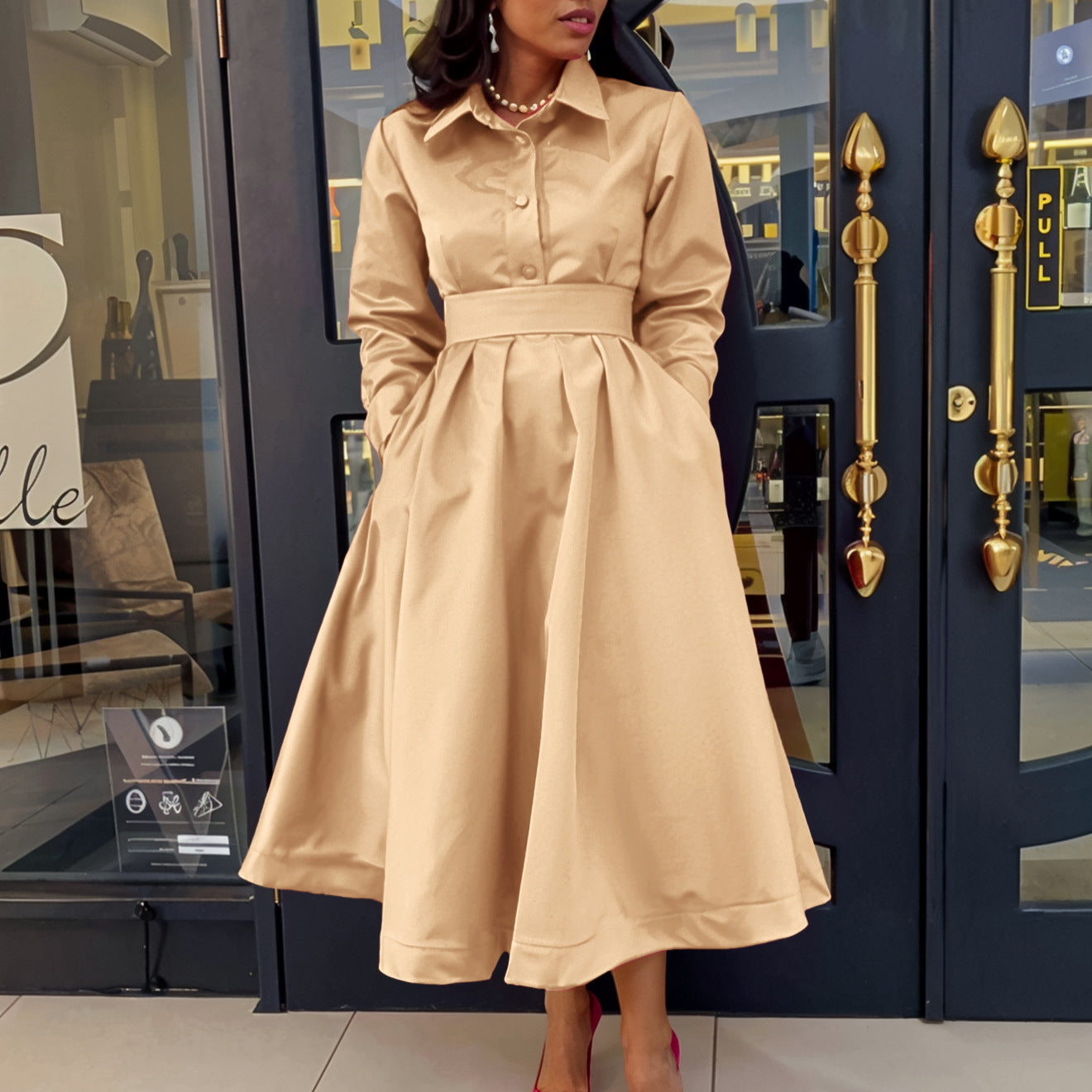 Damen Maxi-Kleid mit eleganter Knopfleiste und taillierbarem Gürtel Stalluxe