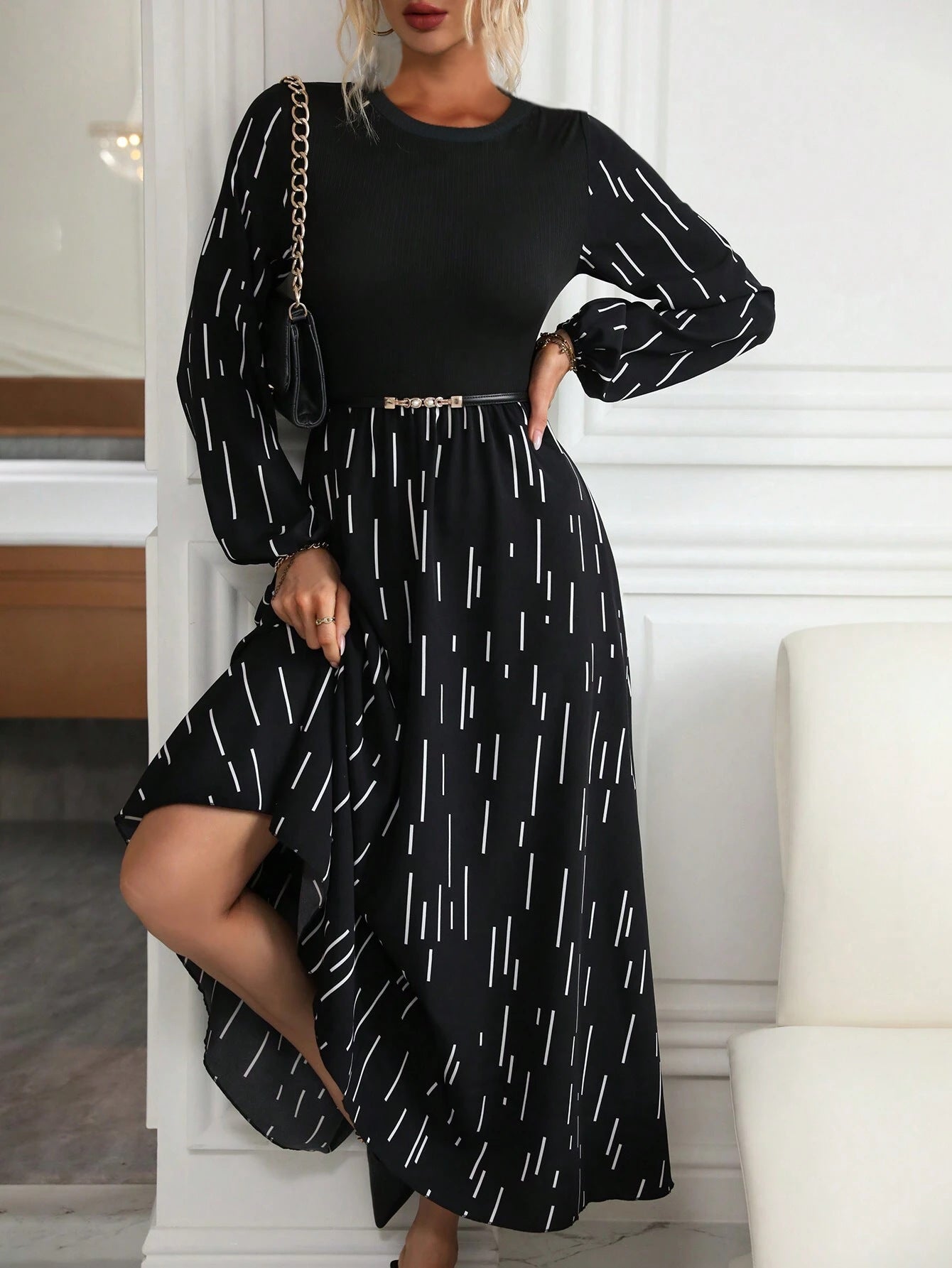 Damen Maxikleid mit farbenfrohem, grafischem Muster und elegantem Schnitt Stalluxe