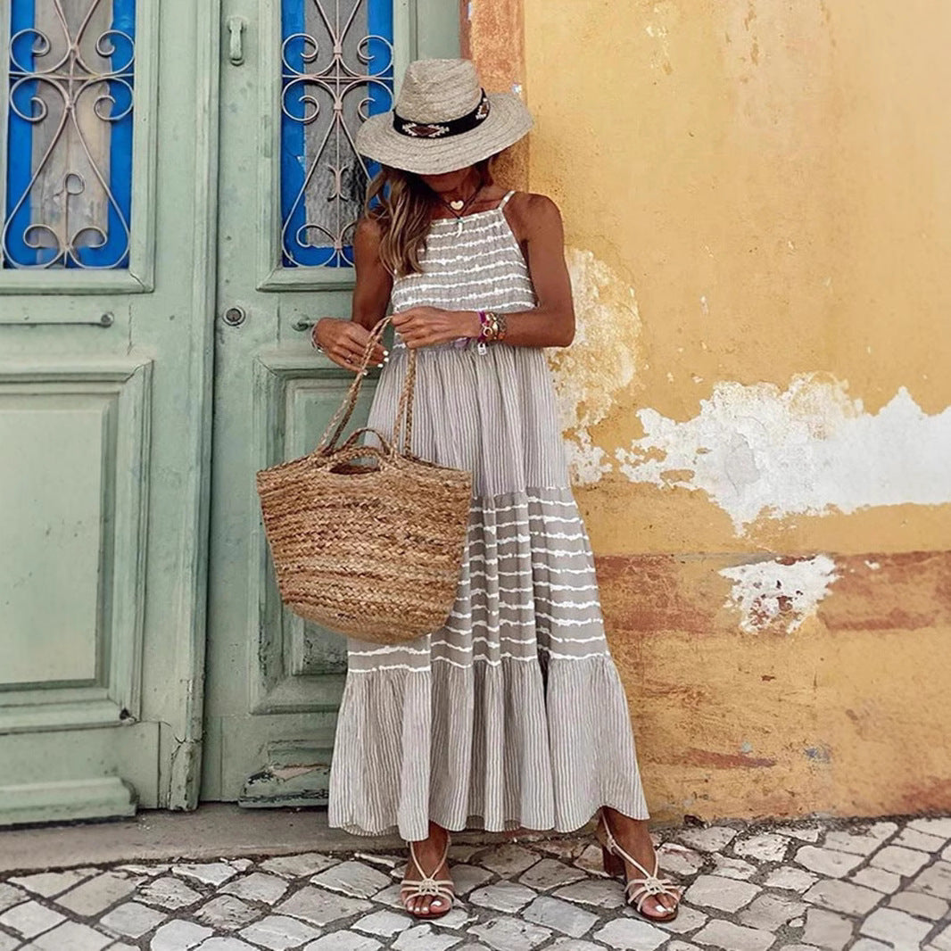 Damen Sommerliches Maxikleid mit gestreiftem Design und komfortablem Rückenausschnitt Stalluxe