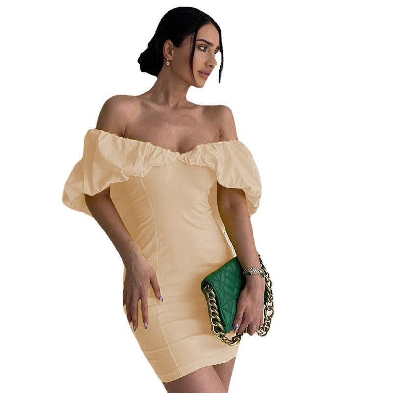 Damen Kurzarm Minikleid mit schulterfreiem Design und Rüschensaum Stalluxe