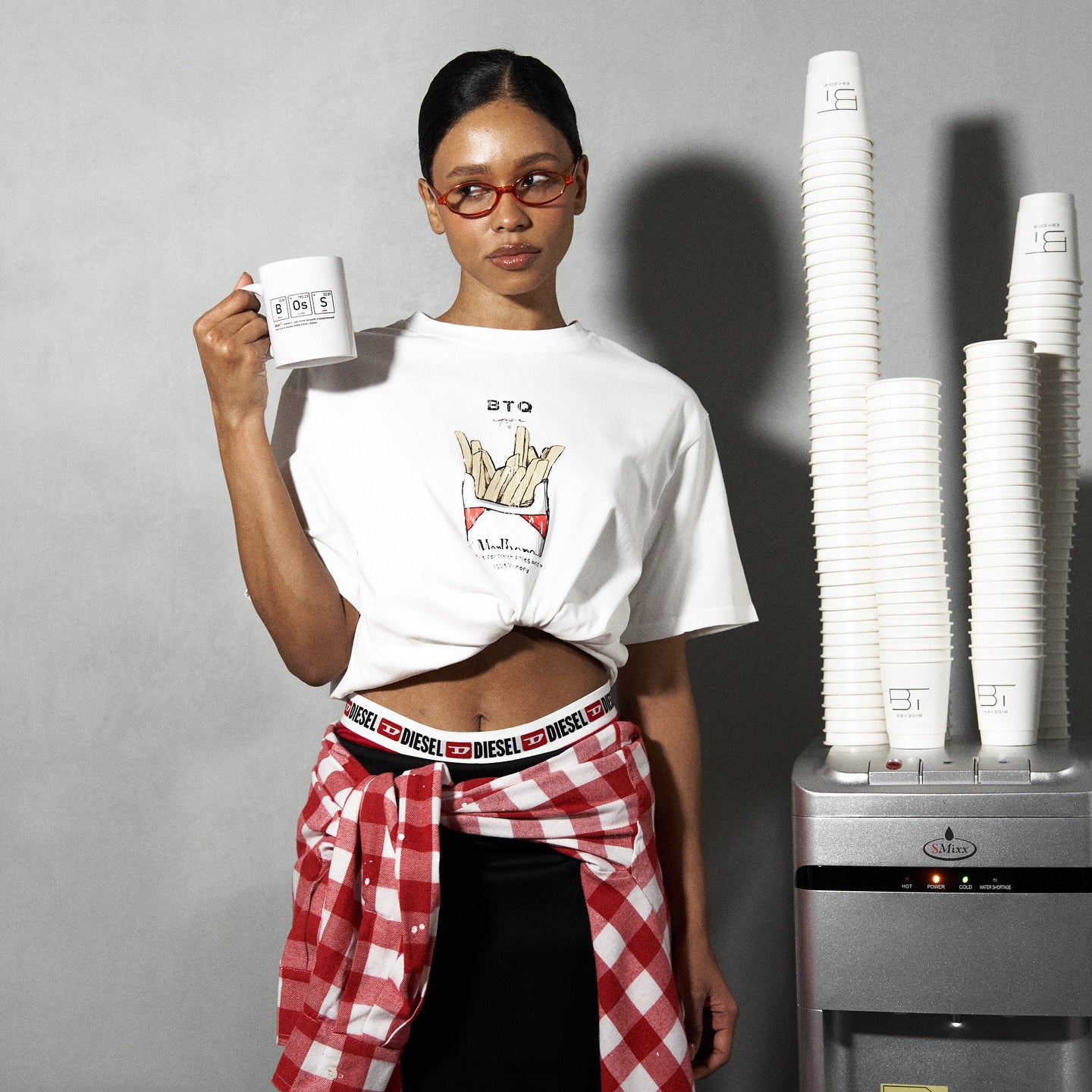 Damen T-Shirt mit kreativem Grafikdesign und komfortablem Schnitt Stalluxe