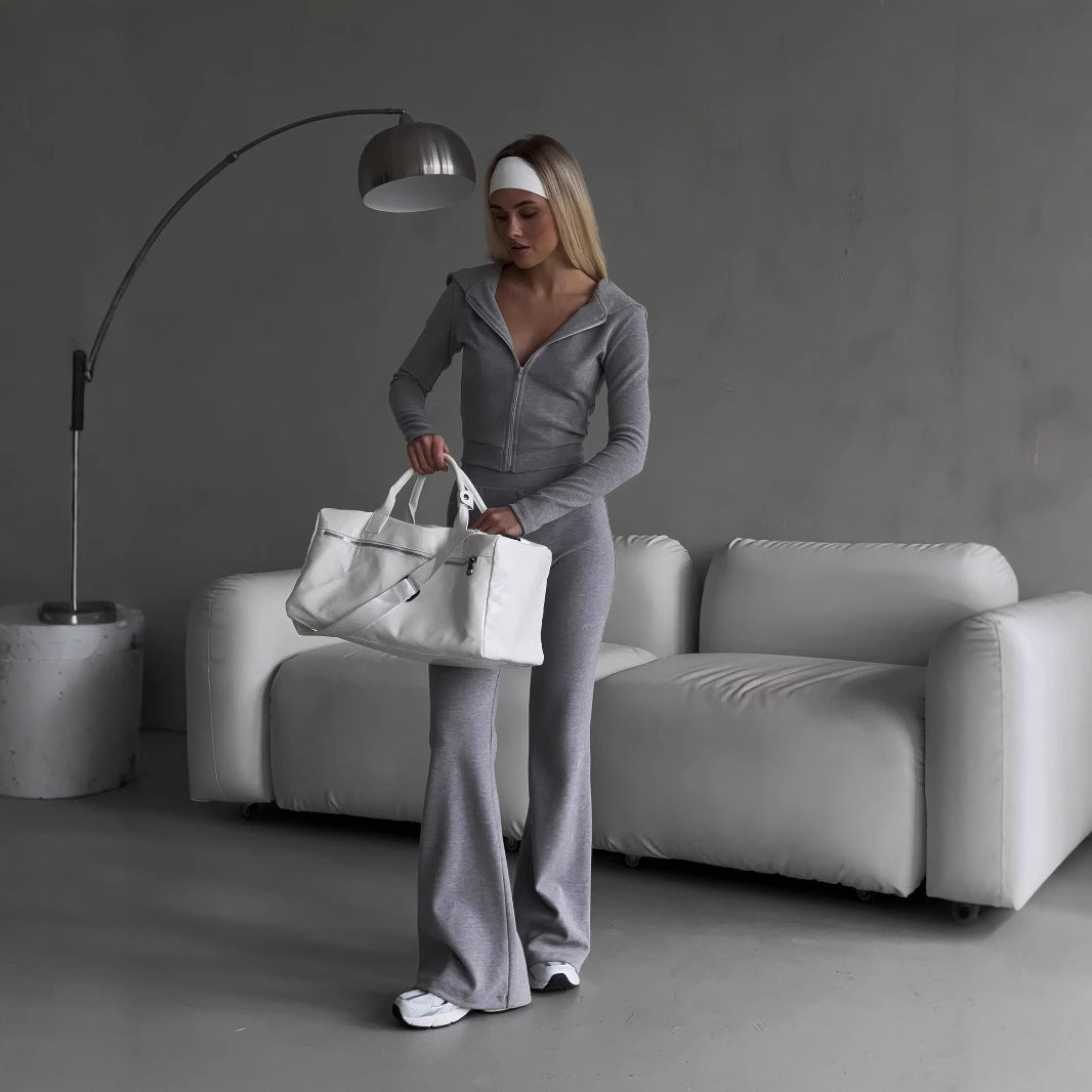 Damen athletisches Ensemble mit enganliegendem Hoodie und bequemen Jogginghose Stalluxe