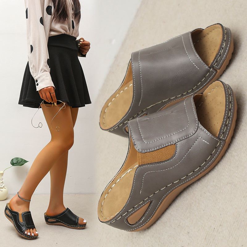 Damen Komfortable Clogs mit elastischen Einsätzen und anatomischem Fußbett Stalluxe