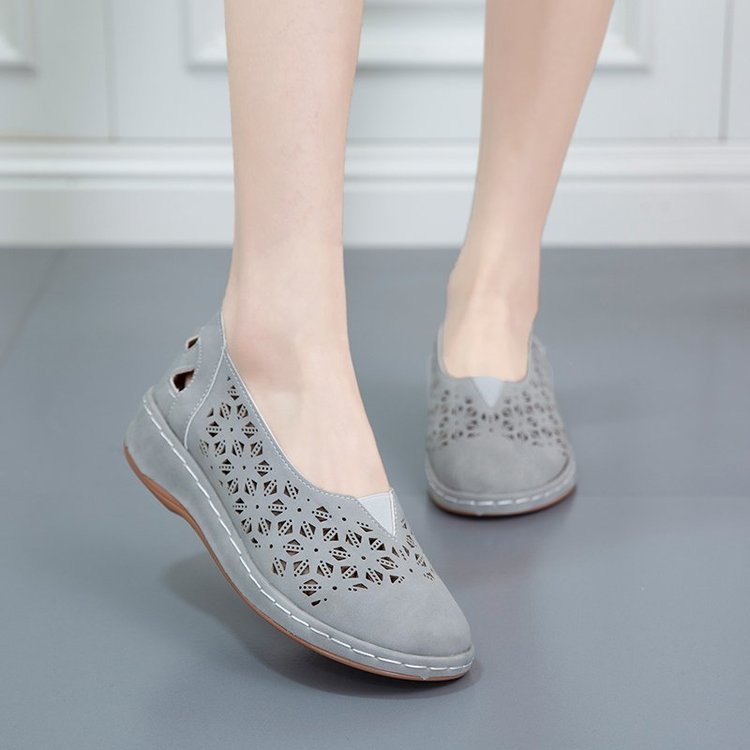 Damen Freizeitschuhe mit floralem Cut-Out-Design und bequemer Sohle Stalluxe