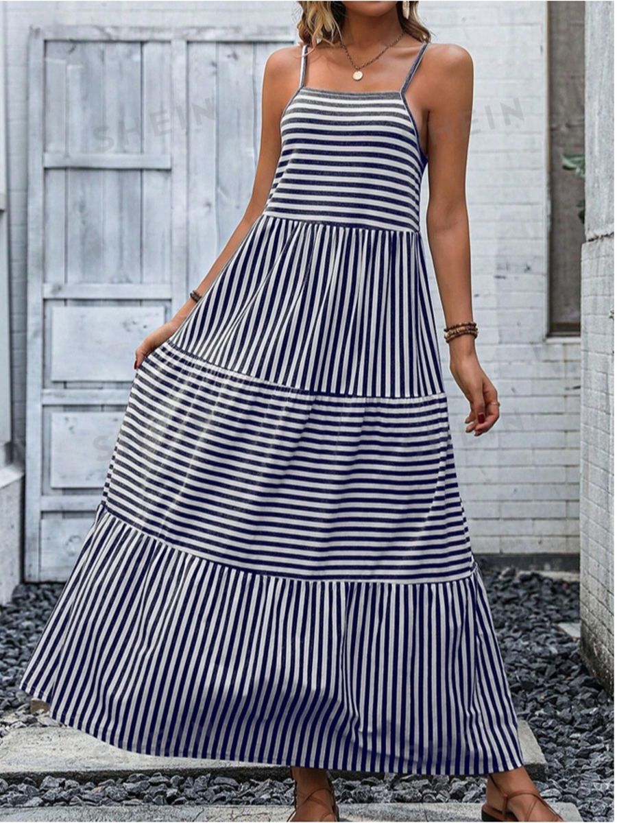 Damen Maxikleid mit schmalen Trägern und gestreiftem Design Stalluxe