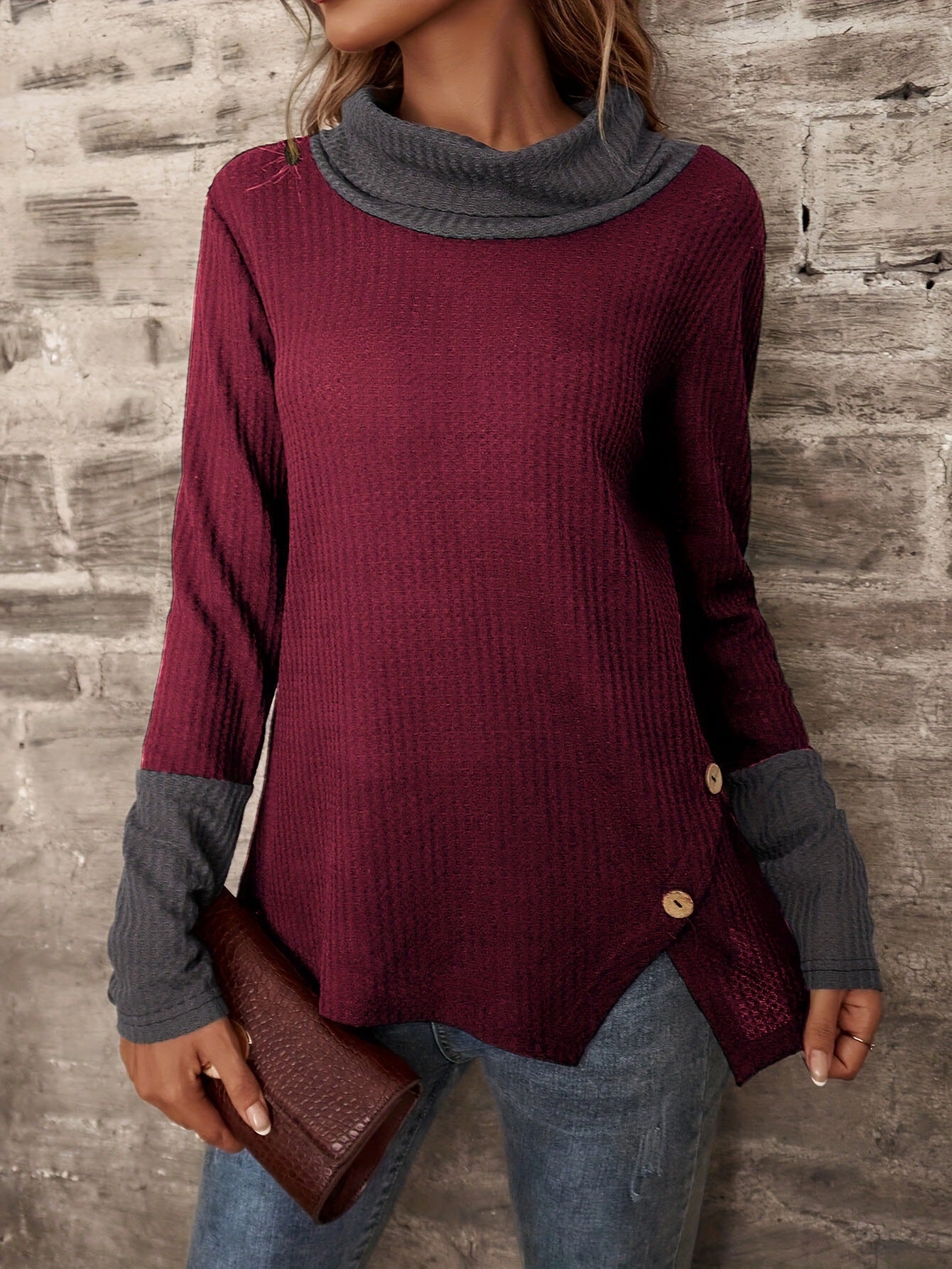 Damen Modischer Pullover mit hohem Kragen und gestreiften Ärmeln Stalluxe