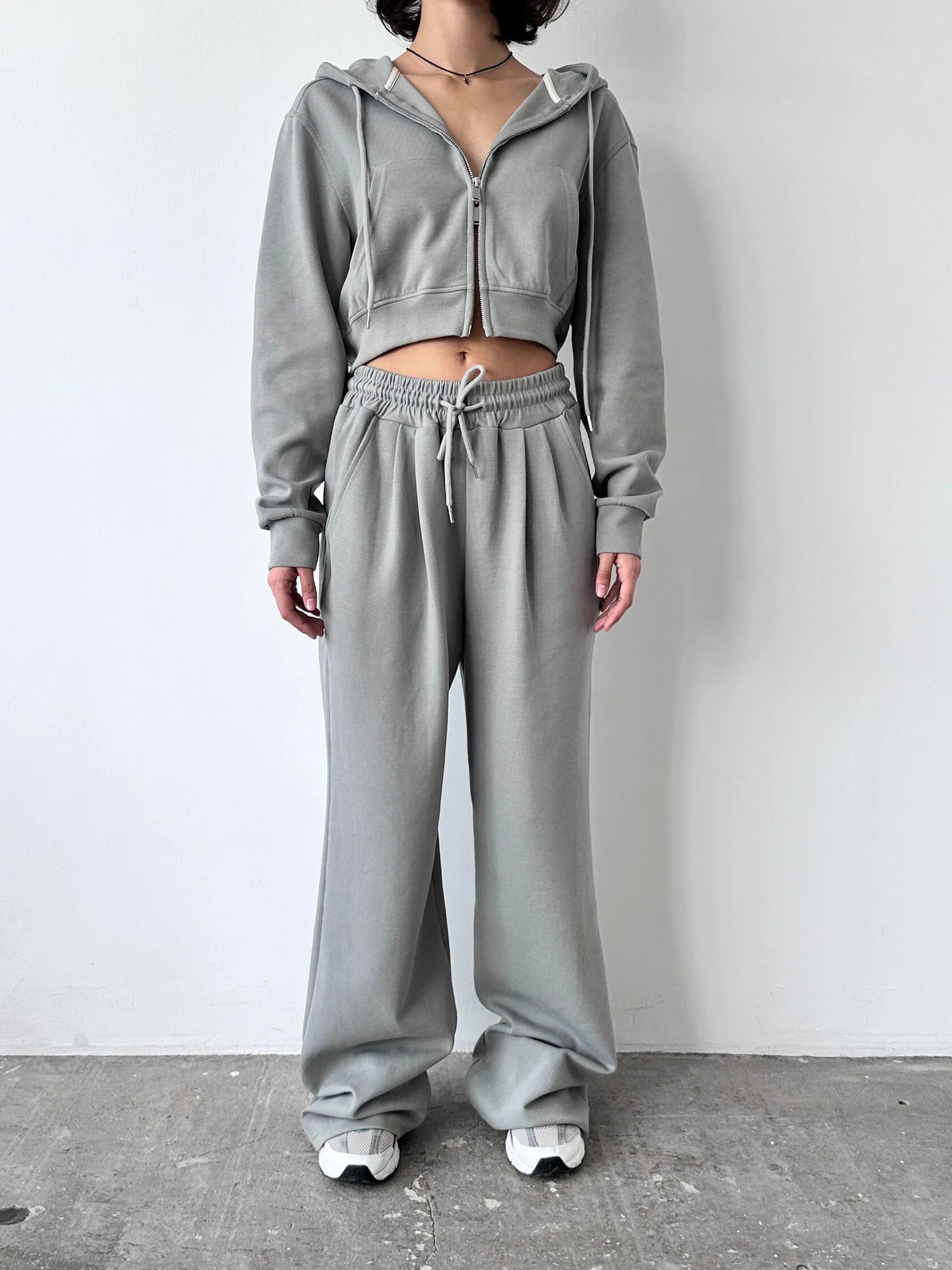 Damen lässiger Cropped Hoodie und entspannte Sweatpants Set Stalluxe