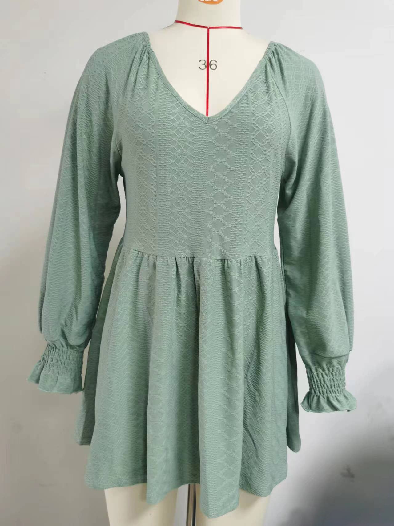 Damen lässiges V-Ausschnitt Blusenshirt mit Rüschen und Taschen Stalluxe