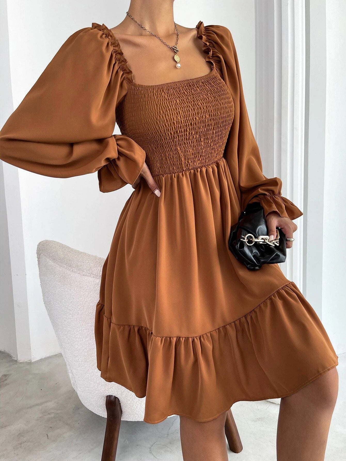 Damen Puffärmel Kleid mit Rüschendetails und elastischem Oberteil Stalluxe