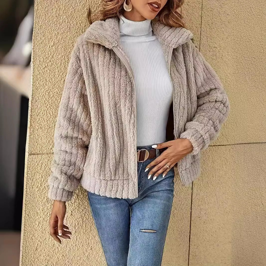 Damen kuschelige Fleecejacke mit modernem Strukturdesign Stalluxe