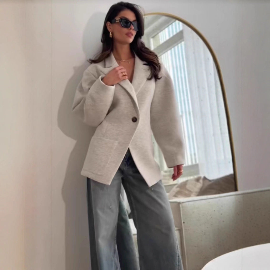 Damen Oversize Blazerjacke mit elegantem Schnitt und voluminösen Ärmeln Stalluxe