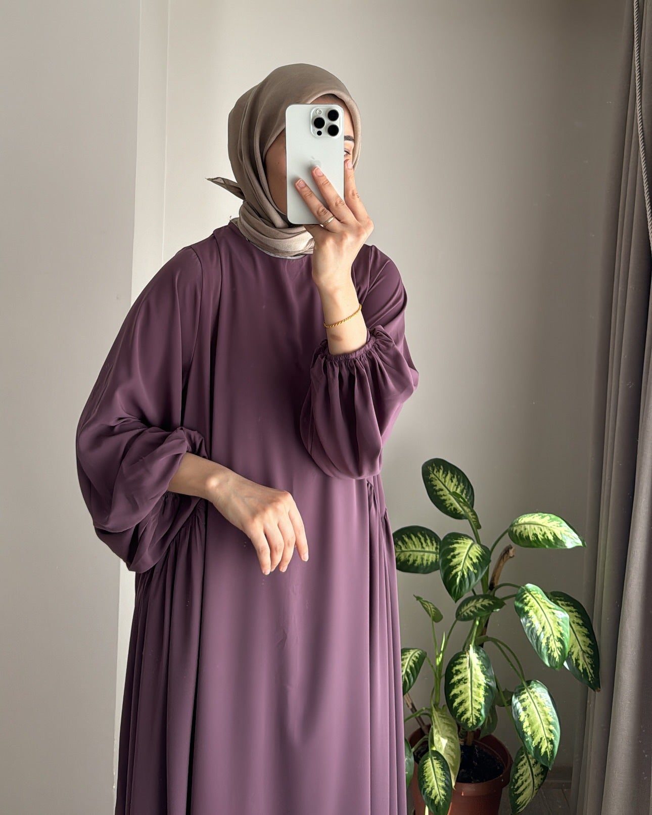 Damen elegantes Maxikleid mit voluminösen Ärmeln und fließendem Schnitt Stalluxe