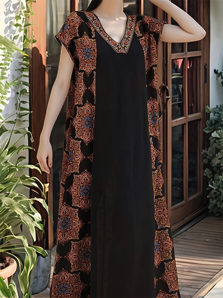 Damen Maxikleid mit aufwendigen Stickdetails und fließendem Schnitt Stalluxe