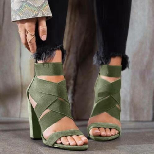 Damen Sandalen mit eleganten Riemen und Blockabsatz Stalluxe
