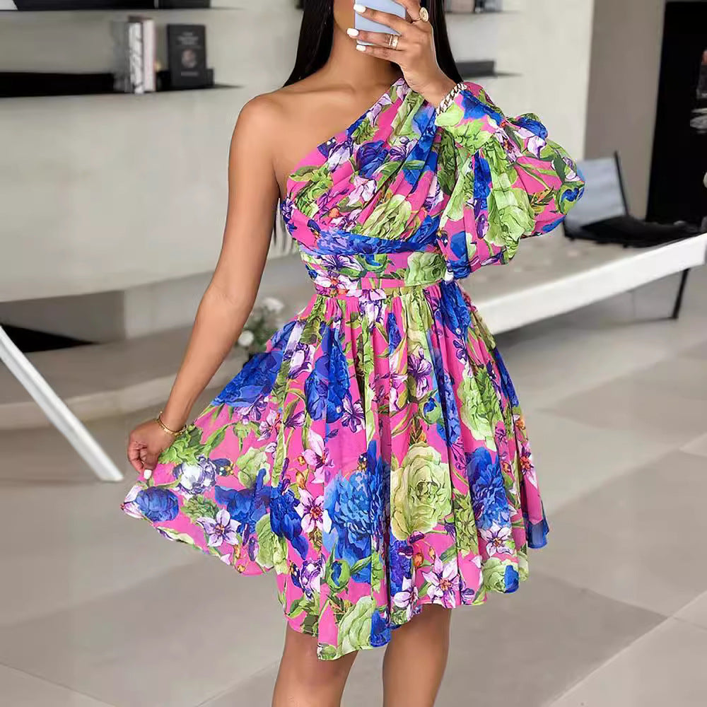 Damen Ein-Schulter Kleid mit voluminösen Ärmeln und floralem Design Stalluxe
