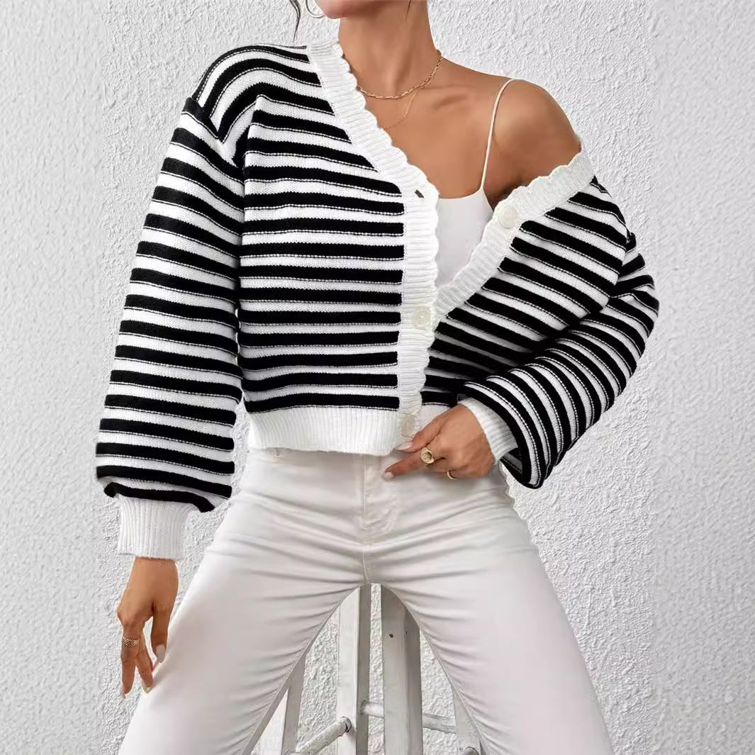 Damen Strickjacke mit modernem Streifenmuster und voluminösen Ärmeln Stalluxe