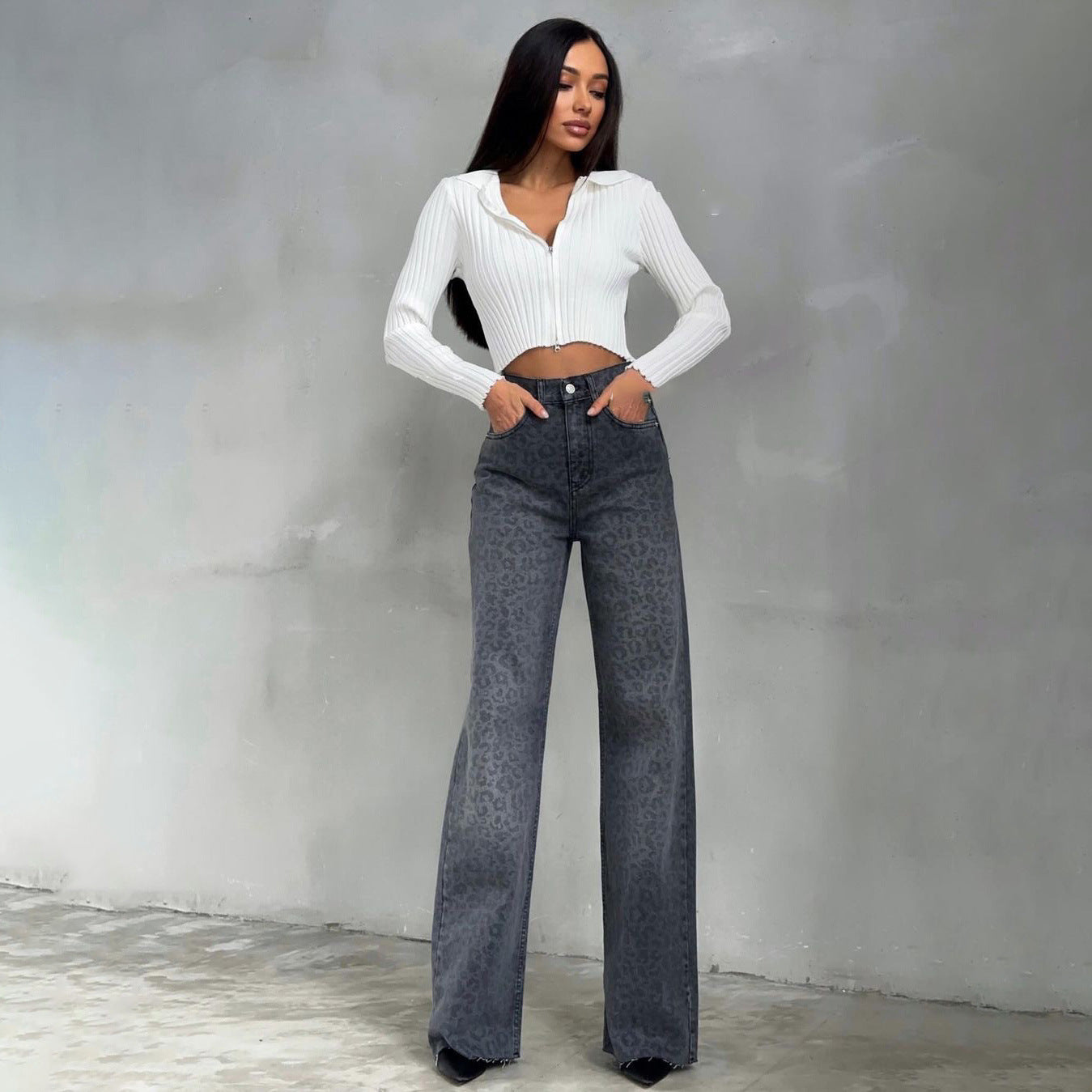 Damen Flared Jeans im trendigen Leopardenmuster mit hohem Bund Stalluxe