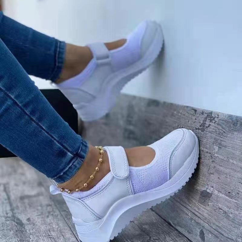 Damen Komfortable Slip-On Sneakers mit elastischen Riemen und weichem Fußbett Stalluxe