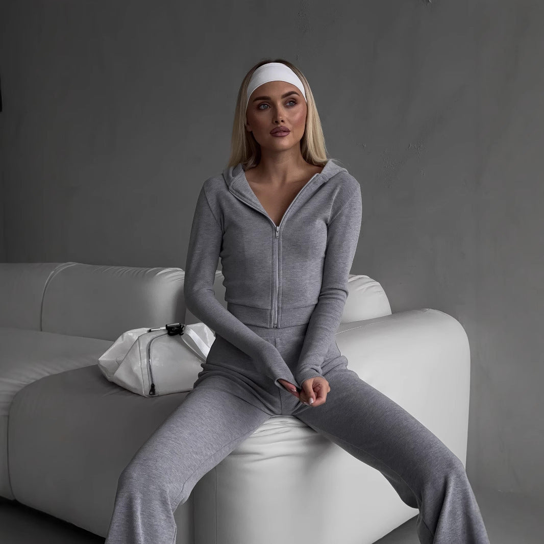 Damen athletisches Ensemble mit enganliegendem Hoodie und bequemen Jogginghose Stalluxe