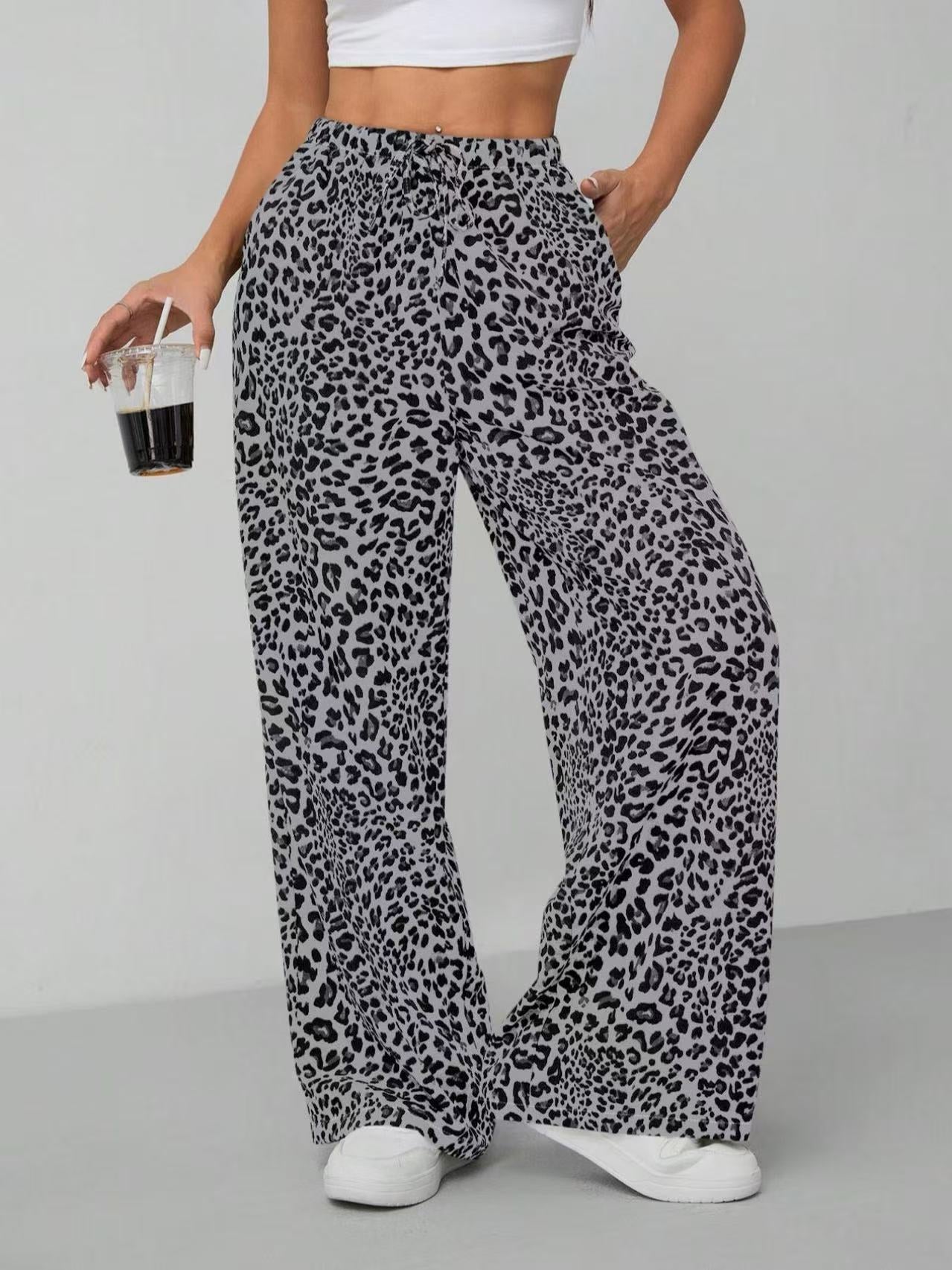 Women's Relaxed Fit Leopard Print Palazzo Pants Stalluxe