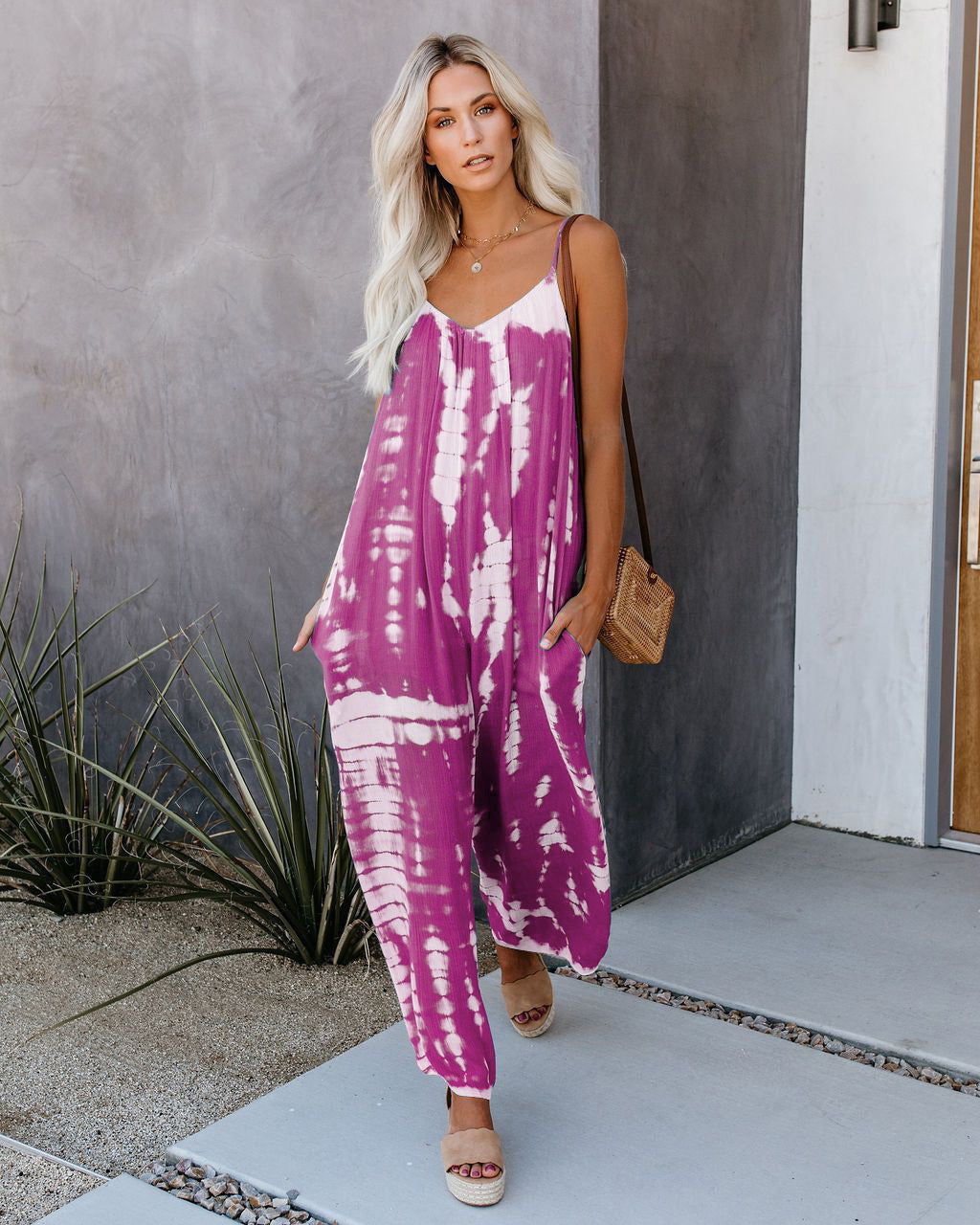 Damen Elegantes Jumpsuit mit Spaghettiträgern und weitem Bein Stalluxe