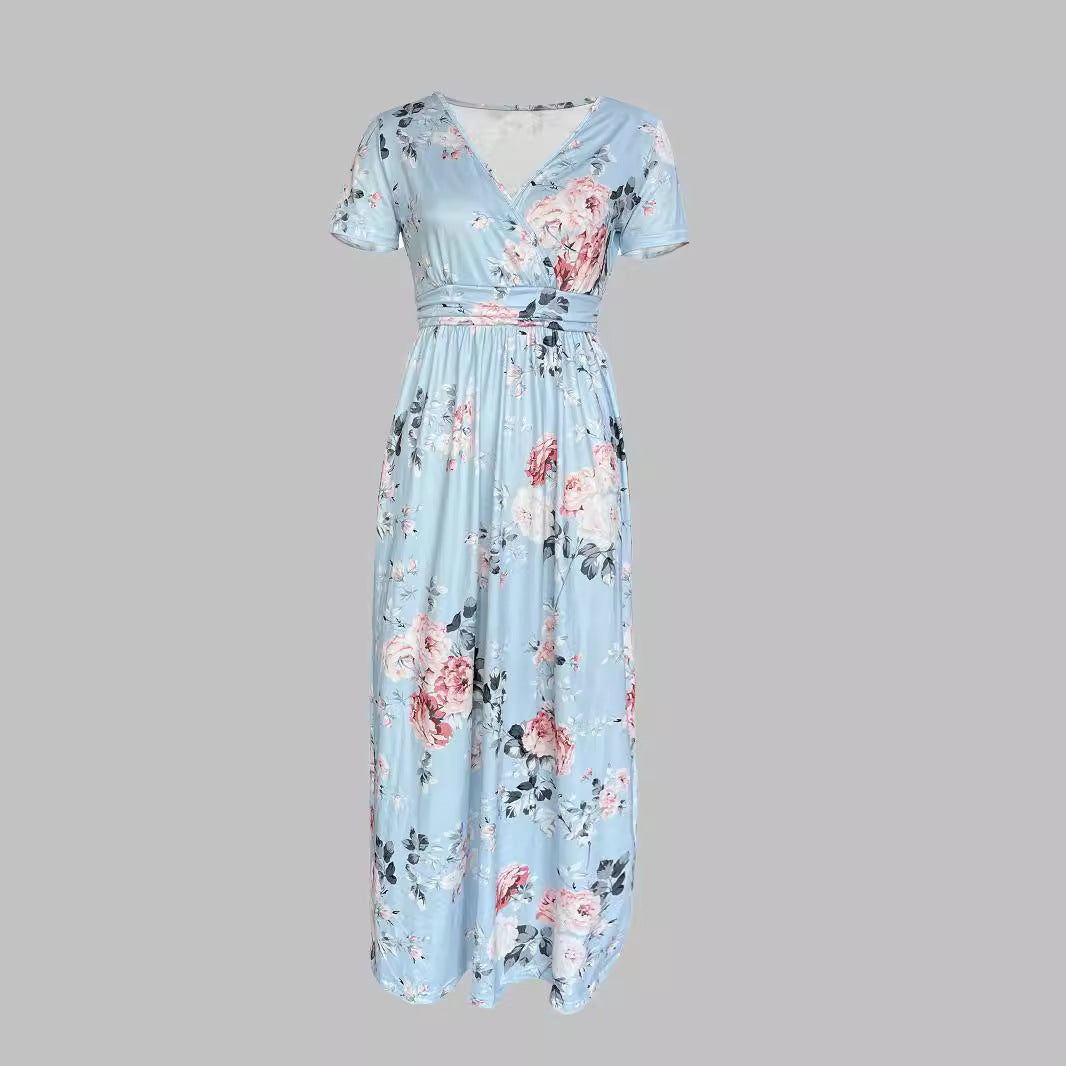Damen Maxikleid mit tiefem V-Ausschnitt und floralem Design Stalluxe