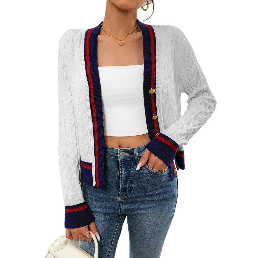 Damen Strickjacke mit klassischen Zopfmuster und kontrastierenden Akzenten Stalluxe