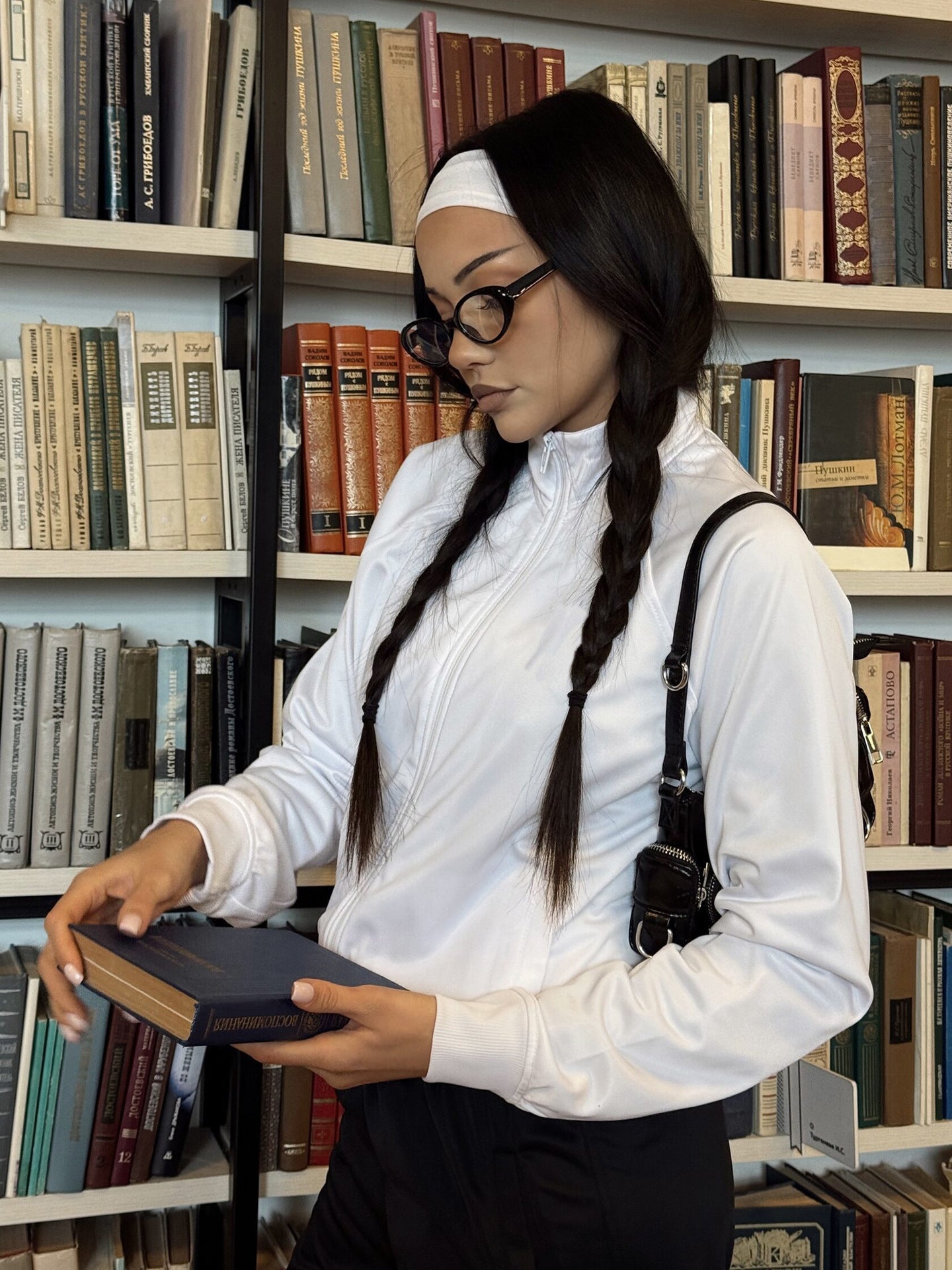 Damen sportliche Trainingsjacke und passende Hose mit hoher Taille Stalluxe Weiß