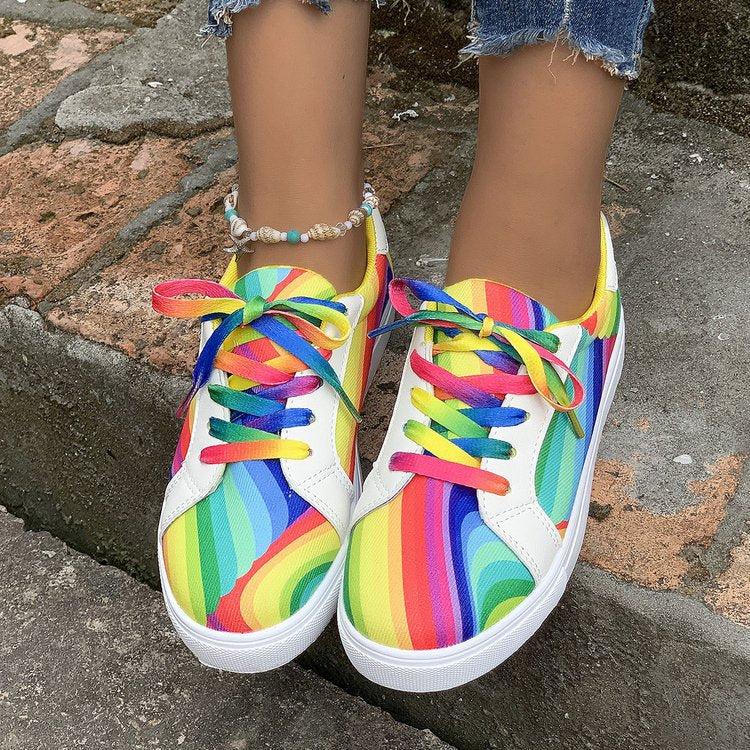 Damen farbenfrohe Sneakers mit dekorativen Schnürsenkeln und atmungsaktiver Innensohle Stalluxe