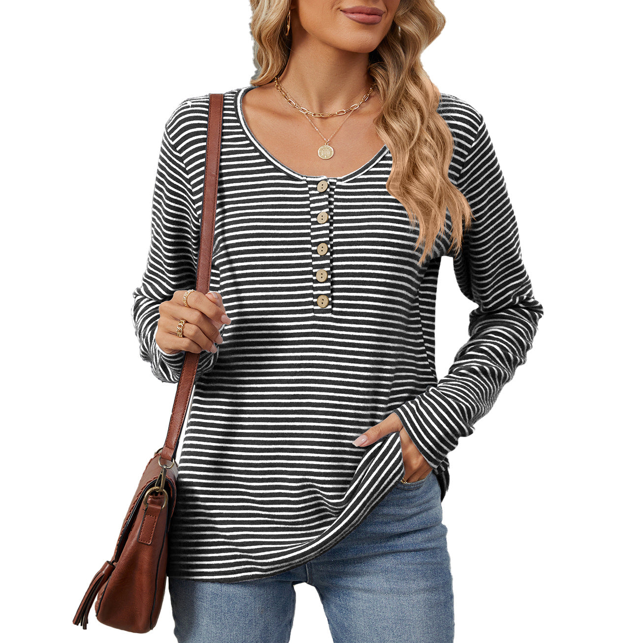 Damen gestreiftes Langarmshirt mit Knopfleiste und lässiger Passform Stalluxe