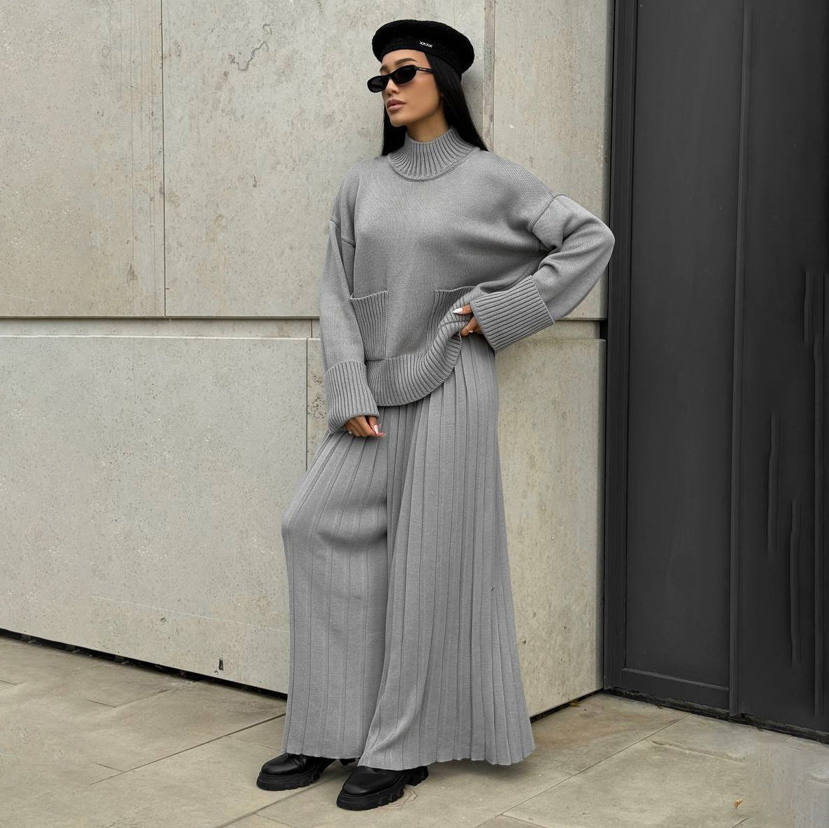 Damen Strickpullover mit plissierter Maxi-Hose Stalluxe
