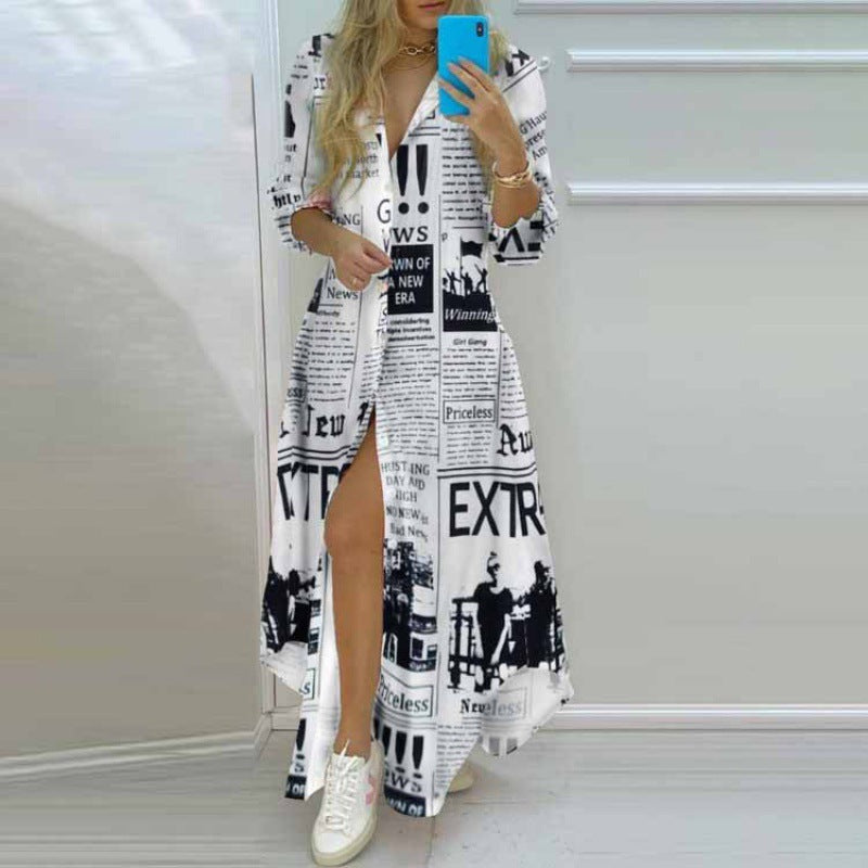 Damen Maxikleid mit angesagtem Zeitungsdruck und praktischem Schlitz Stalluxe