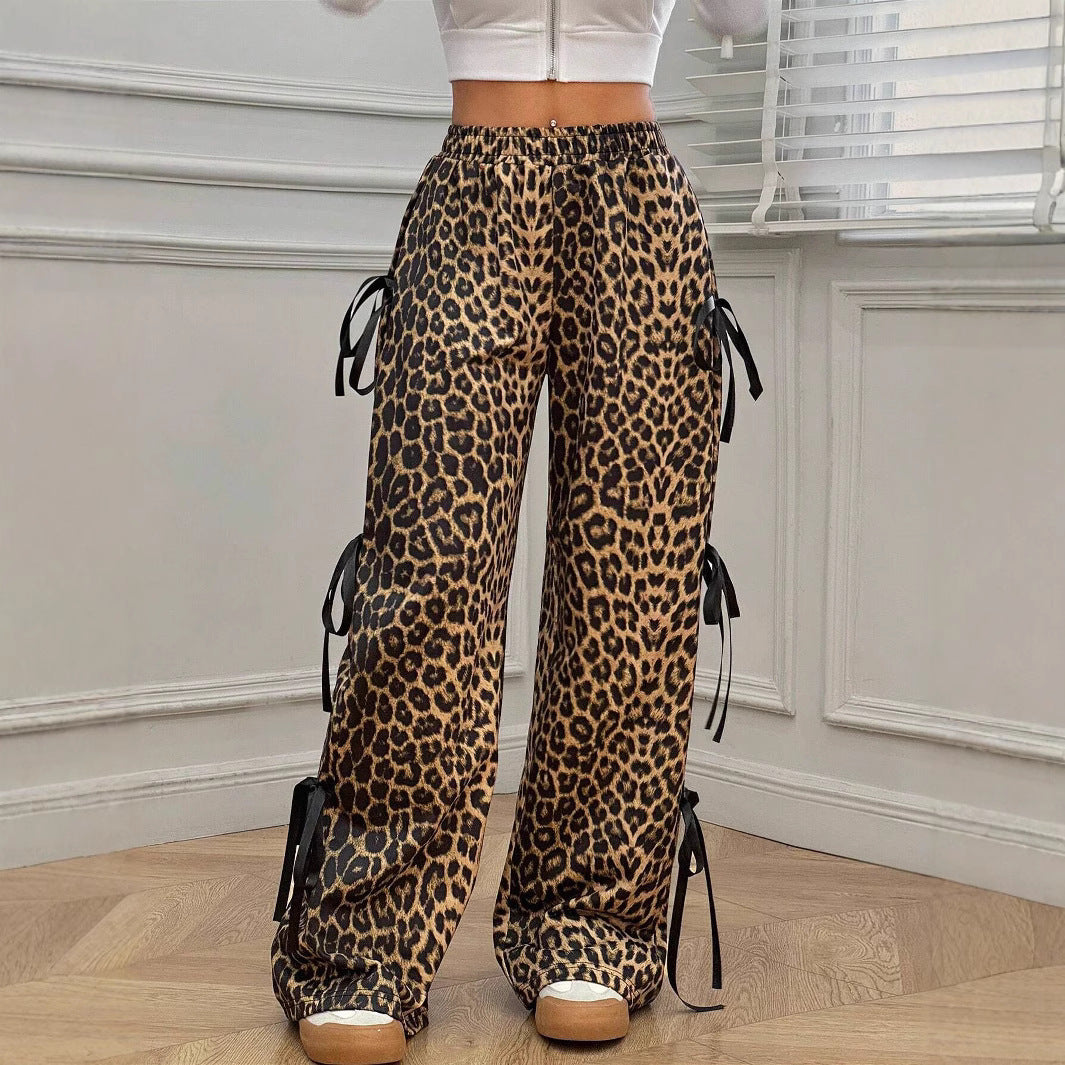 Damen Cargo-Hose mit trendigem Leopardenmuster und seitlichen Bändern Stalluxe