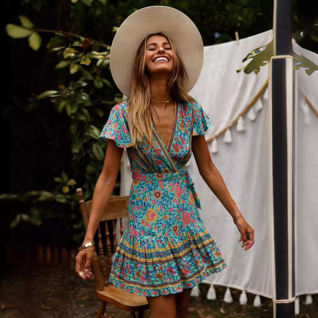Damen Wickelkleid mit floralem Design und Rüschendetails Stalluxe
