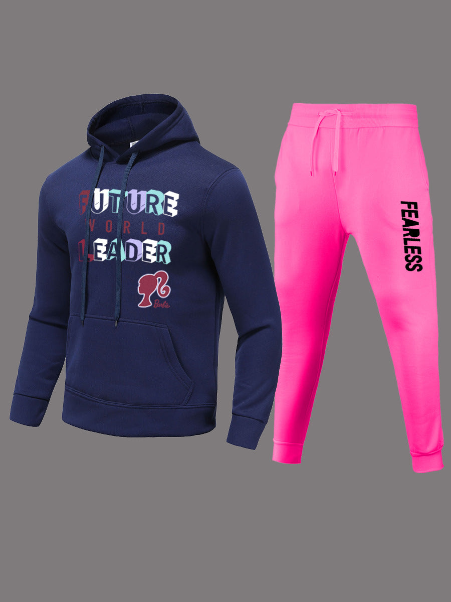 Damen Hoodie und Jogginghose Set mit auffälligem Schriftzug und buntem Design Stalluxe