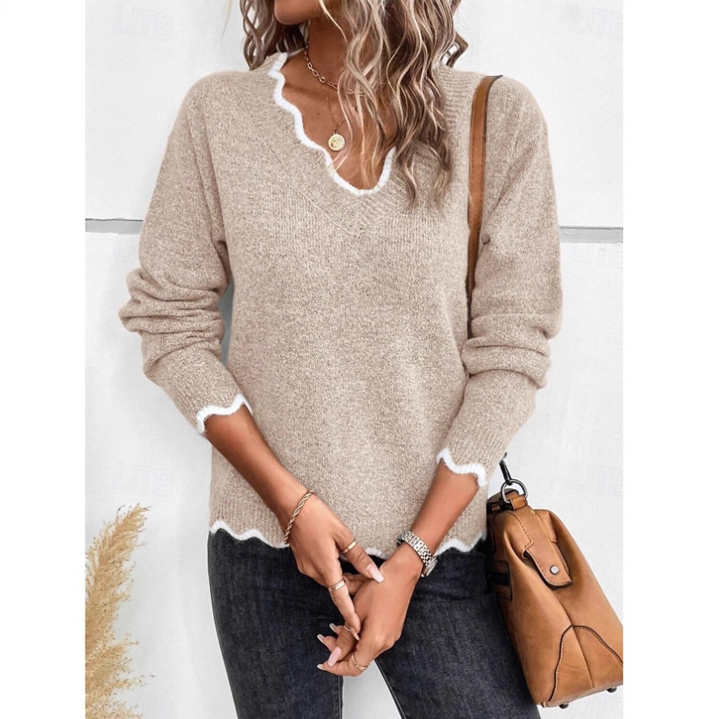 Damen Strickpullover mit wellenförmigem Ausschnitt und kontrastierenden Details Stalluxe