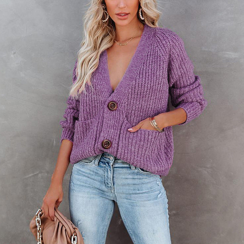 Damen Strickjacke mit tiefem V-Ausschnitt und praktischen Taschen Stalluxe