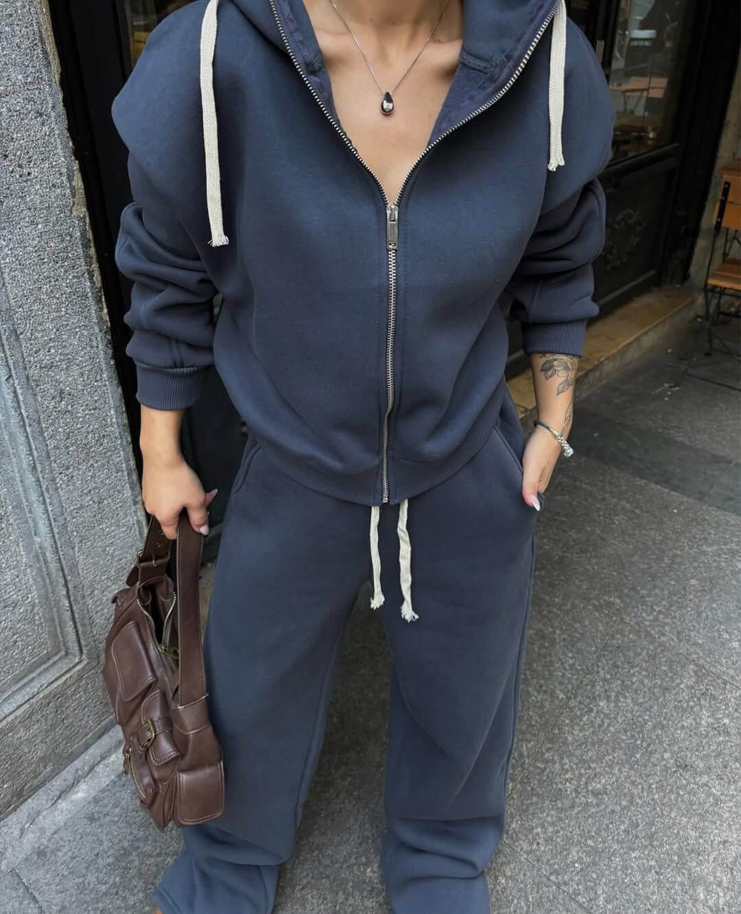 Damen gemütlicher Fleece-Jogginganzug mit Reißverschluss und elastischem Bund Stalluxe